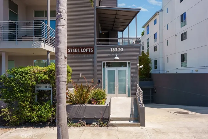 13320 Beach Avenue 301, Marina Del Rey, California 90292
