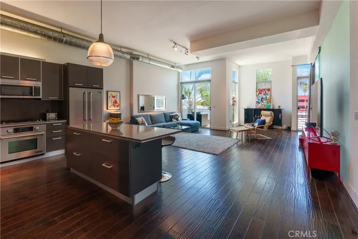 13320 Beach Avenue 301, Marina Del Rey, California 90292