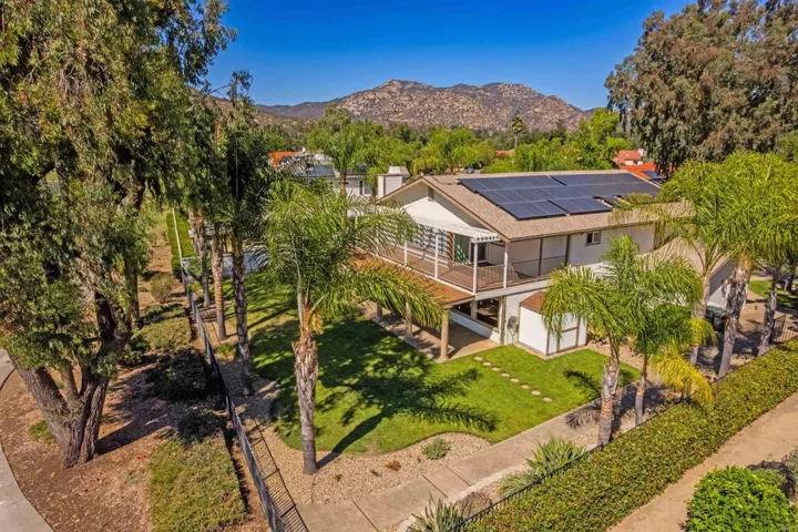15536 Indian Head Ct, Ramona, California 92065