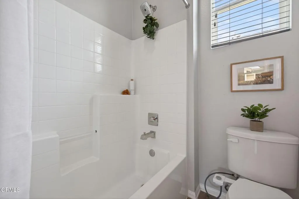47-web-or-mls-Upmarketmedia_1766Daf-142