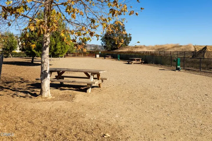 62-web-or-mls-UpmarketMedia-Enclave3