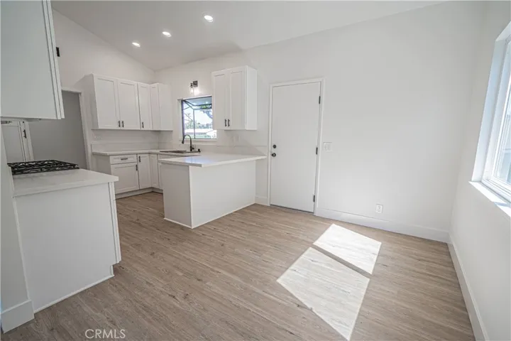 22514 Los Tigres, Saugus, California 91350