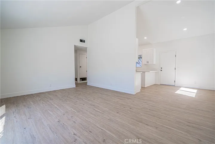 22514 Los Tigres, Saugus, California 91350