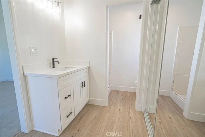 22514 Los Tigres, Saugus, California 91350