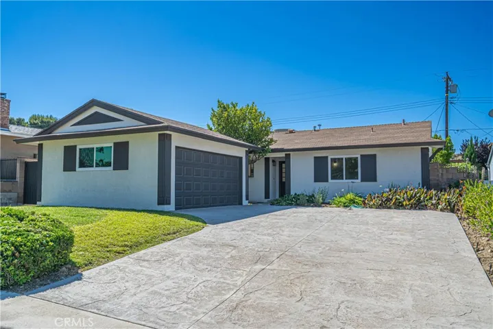 22514 Los Tigres, Saugus, California 91350