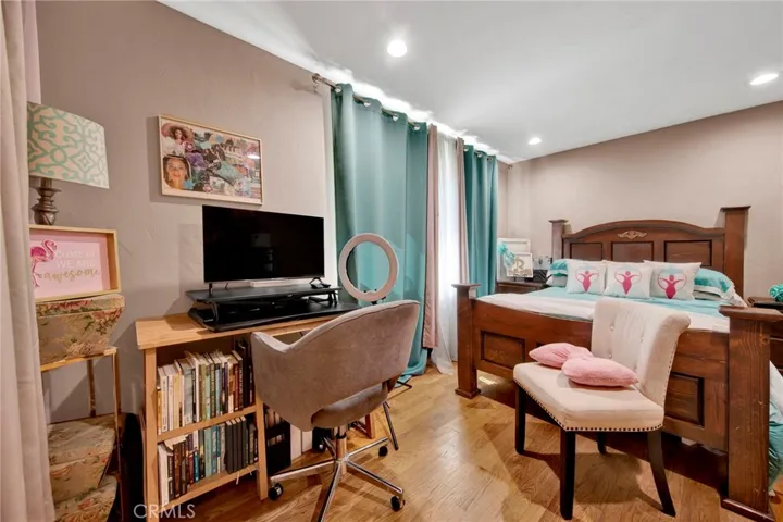 269 N Alta Vista, Monrovia, California 91016