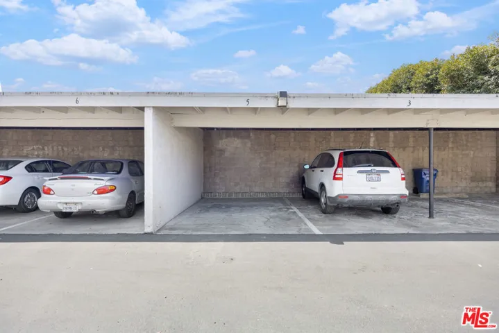 Carport