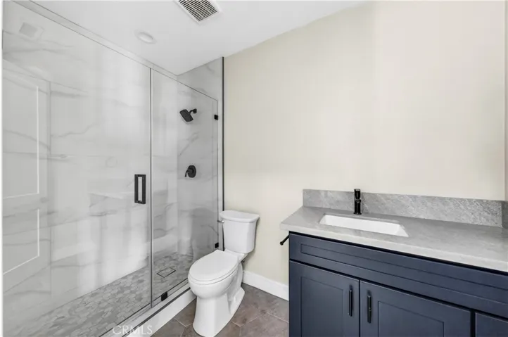 DS Full Bath