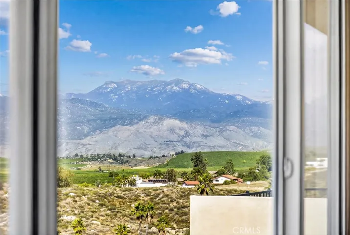 42340 Segner Drive, Hemet, California 92544