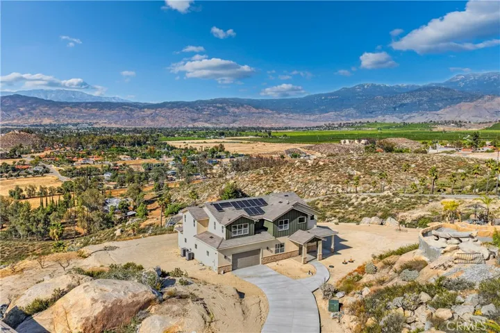 42340 Segner Drive, Hemet, California 92544