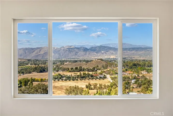 42340 Segner Drive, Hemet, California 92544