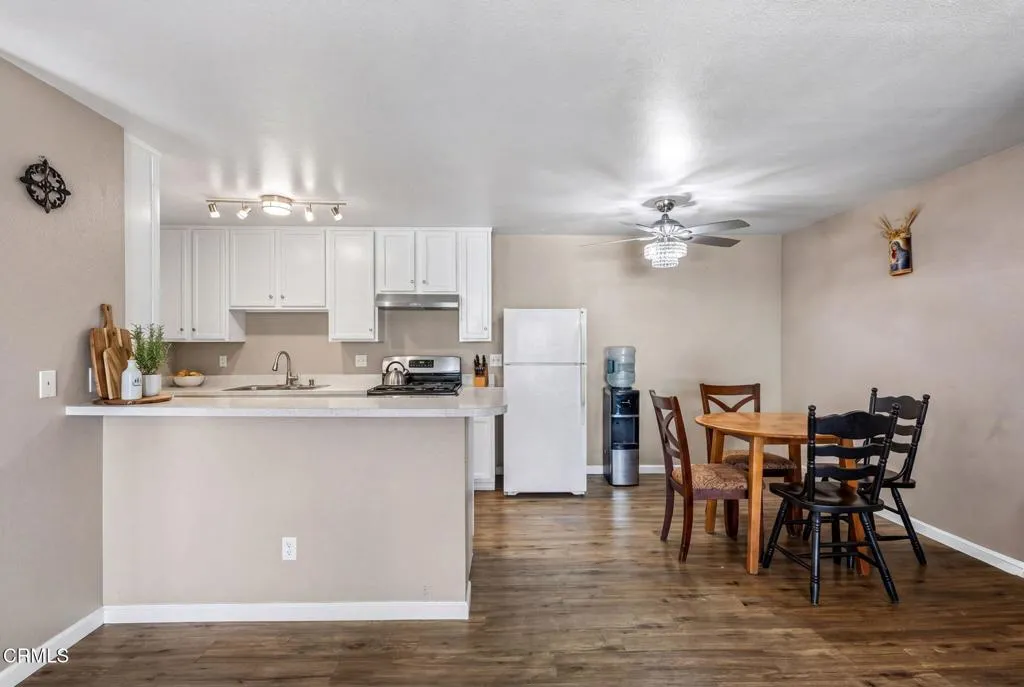 2578 Bolker Dr Kitchen