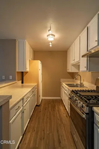 2578 Bolker Dr - Kitchen 2