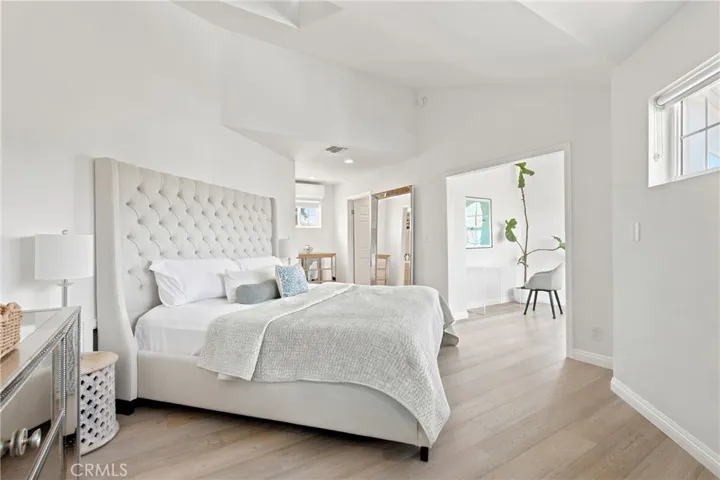 11822 Exposition Boulevard, Los Angeles, California 90064