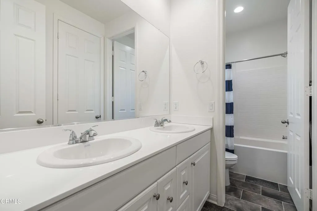 344 Campbell Court-3