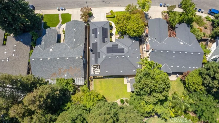 750 E Wood Duck Circle, Fresno, California 93730