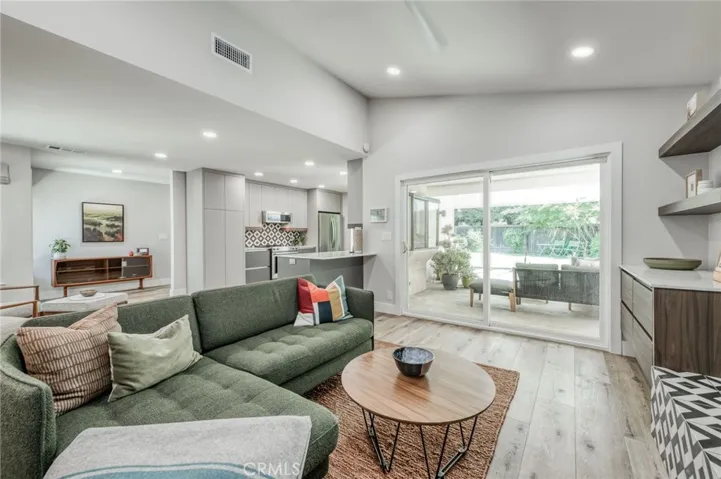 750 E Wood Duck Circle, Fresno, California 93730