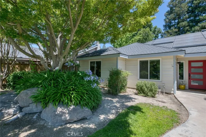 750 E Wood Duck Circle, Fresno, California 93730