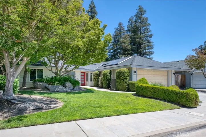 750 E Wood Duck Circle, Fresno, California 93730