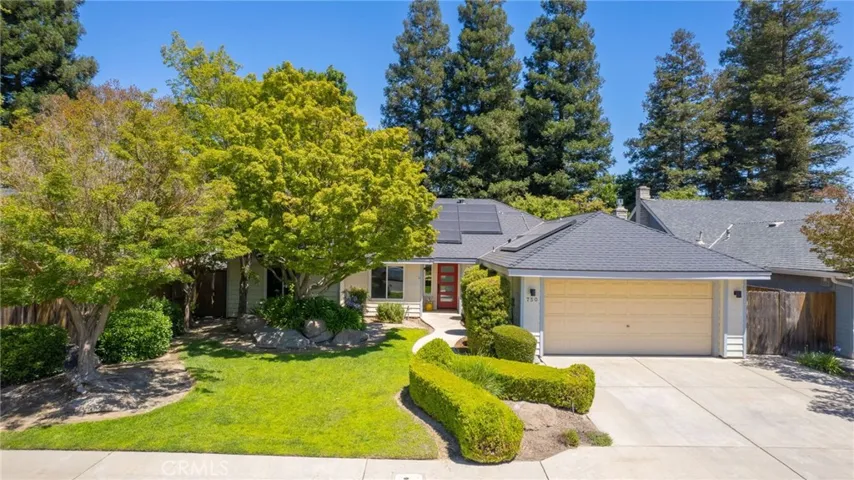 750 E Wood Duck Circle, Fresno, California 93730