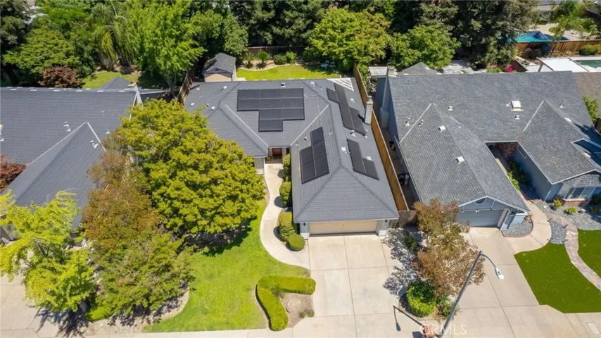 750 E Wood Duck Circle, Fresno, California 93730