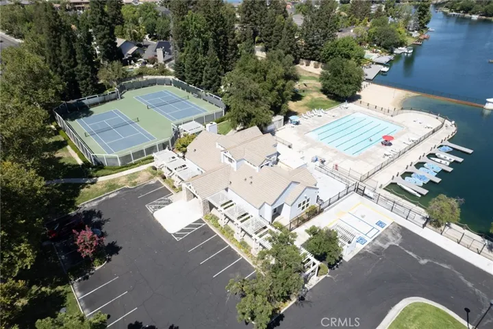 750 E Wood Duck Circle, Fresno, California 93730