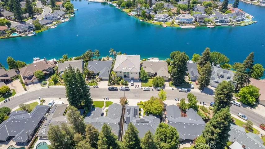 750 E Wood Duck Circle, Fresno, California 93730