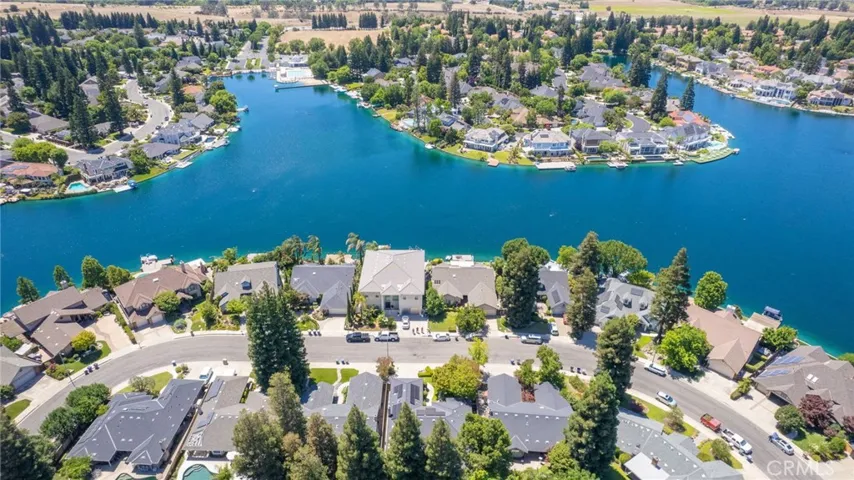 750 E Wood Duck Circle, Fresno, California 93730