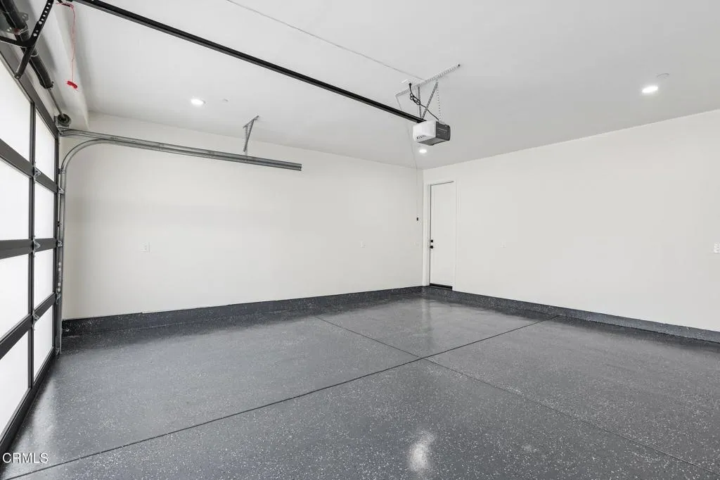 46-web-or-mls-Kamet Ct-S1006-042