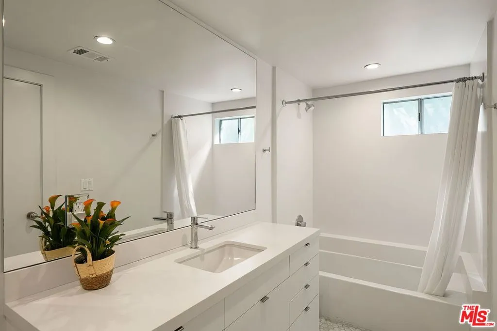 Bath for Upstairs Bedroom