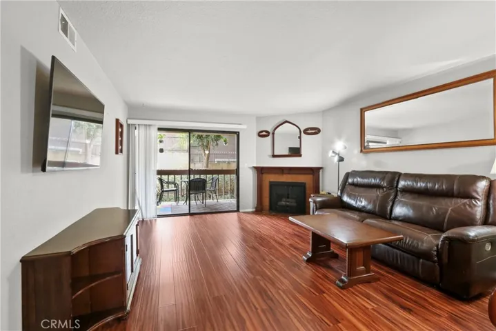 2101 E 21st 102, Signal Hill, California 90755