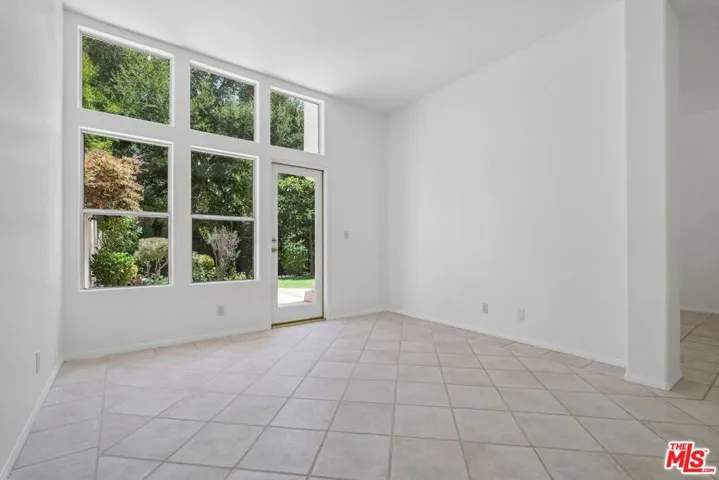 1007 Sunset Oak Circle, Thousand Oaks, California 91320