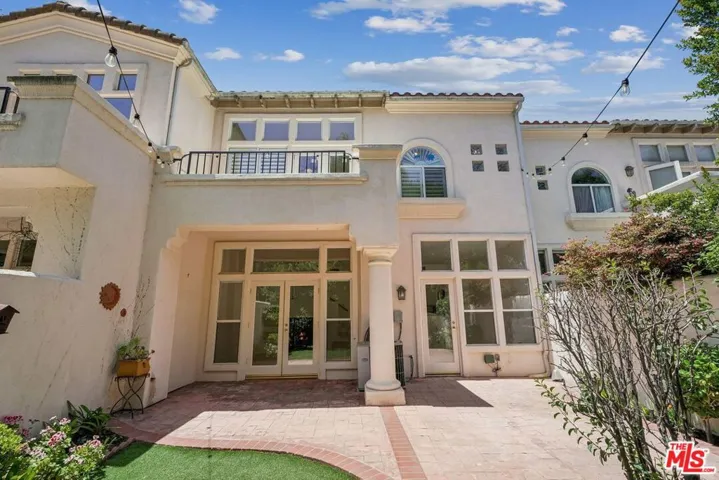 1007 Sunset Oak Circle, Thousand Oaks, California 91320