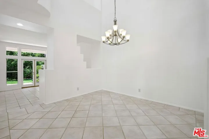 1007 Sunset Oak Circle, Thousand Oaks, California 91320