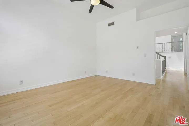 1007 Sunset Oak Circle, Thousand Oaks, California 91320