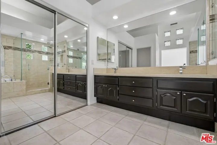 1007 Sunset Oak Circle, Thousand Oaks, California 91320