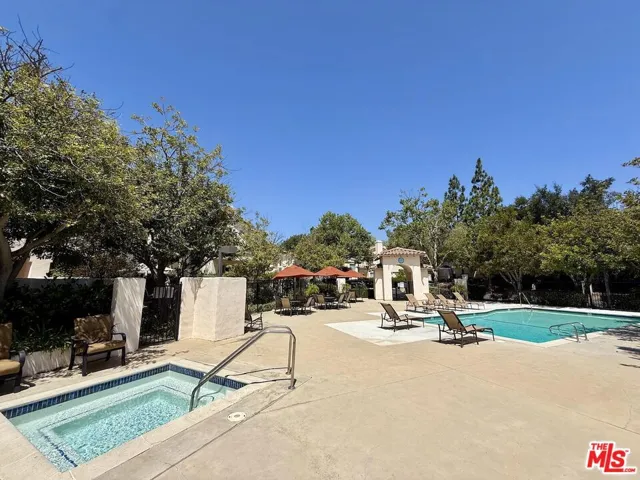 1007 Sunset Oak Circle, Thousand Oaks, California 91320