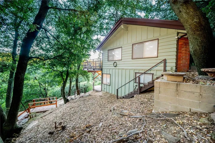 25123 Valle Drive, Crestline, California 92325 — photo 4