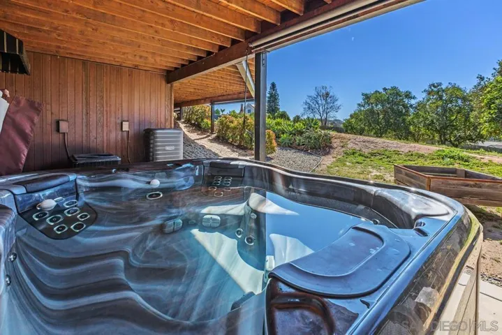 30830 Ranch Creek, Valley Center, California 92082