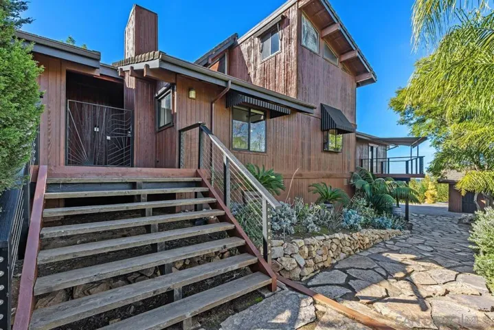 30830 Ranch Creek, Valley Center, California 92082