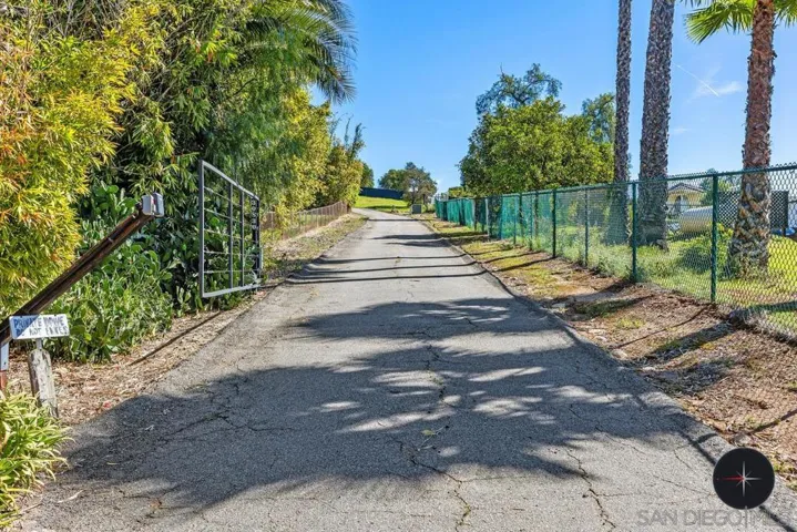 30830 Ranch Creek, Valley Center, California 92082