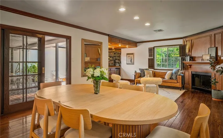5240 Fulton, Sherman Oaks, California 91401