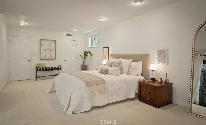 5240 Fulton, Sherman Oaks, California 91401