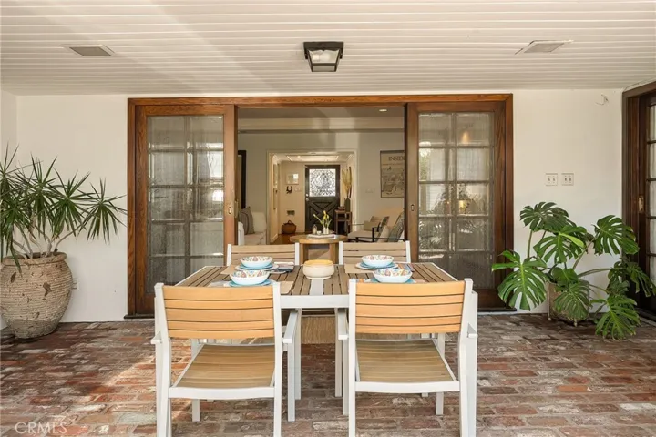 5240 Fulton, Sherman Oaks, California 91401