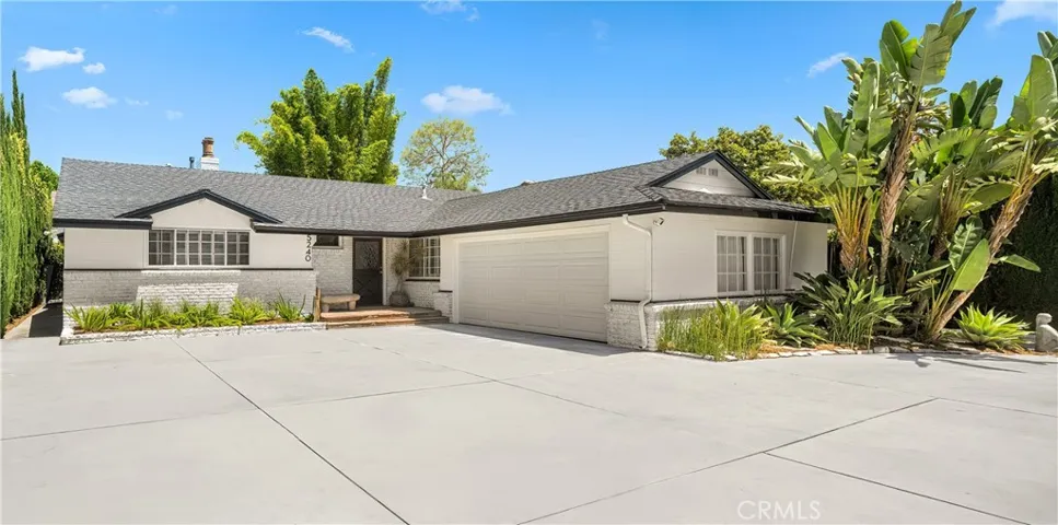 5240 Fulton, Sherman Oaks, California 91401