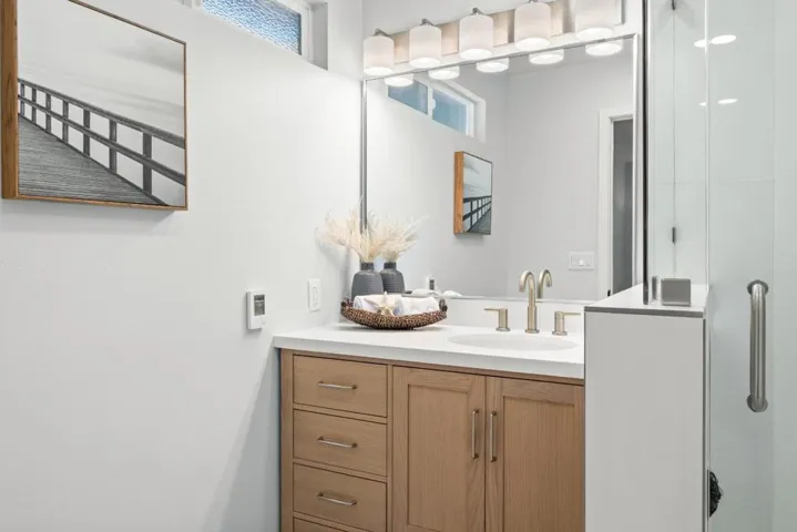 517 Sumner Avenue, Aptos, California 95003