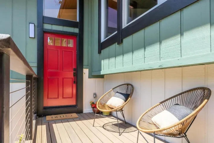 517 Sumner Avenue, Aptos, California 95003