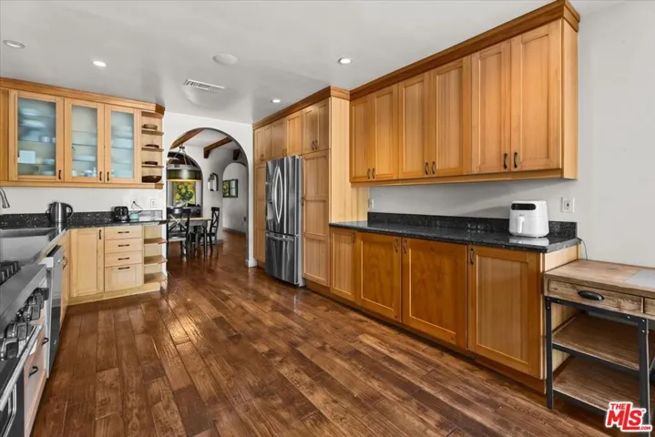 9002 Norma Place, West Hollywood, California 90069