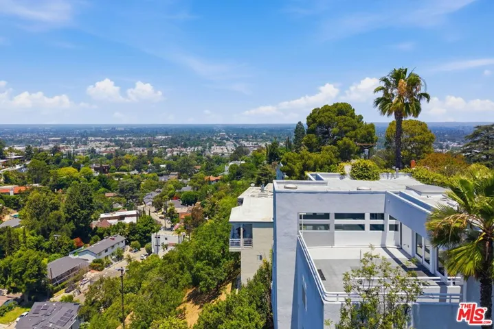 3811 Glenridge Drive, Sherman Oaks, California 91423