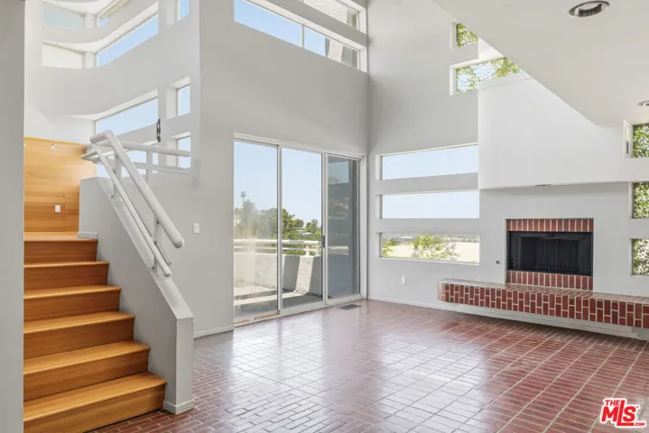 3811 Glenridge Drive, Sherman Oaks, California 91423